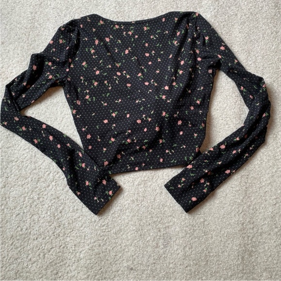 Aritizia Sunday Best wrap top - Picture 2 of 4